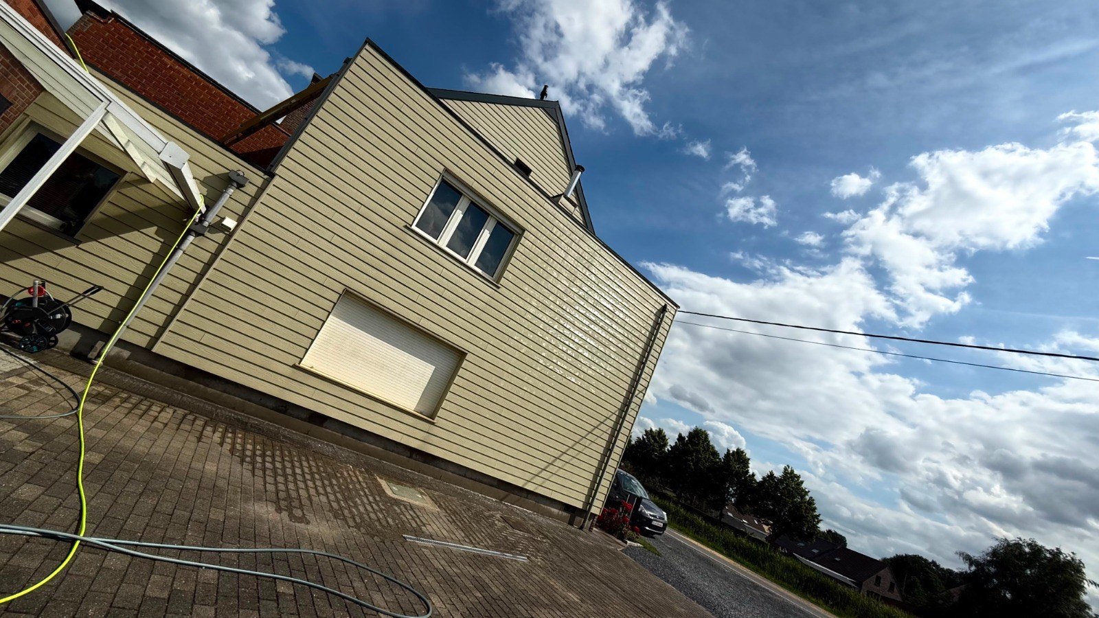 Trespa gevelbekleding na reiniging